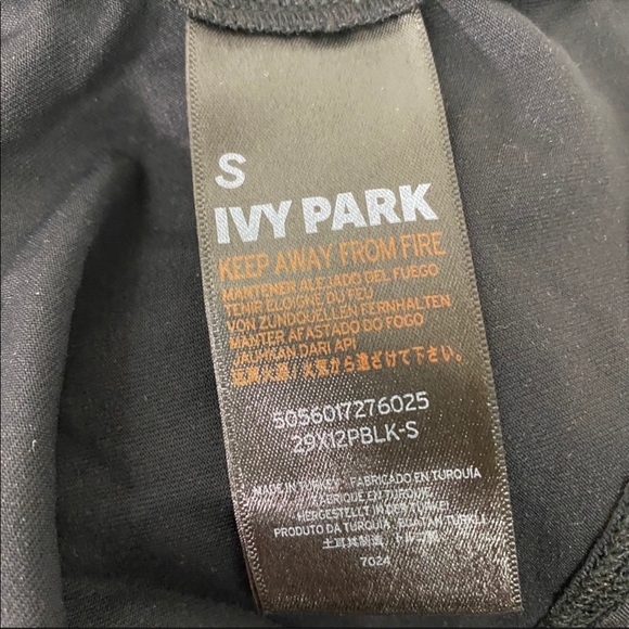 IVY PARK Wrap Logo Crop Top Long Sleeve Black - Picture 7 of 8